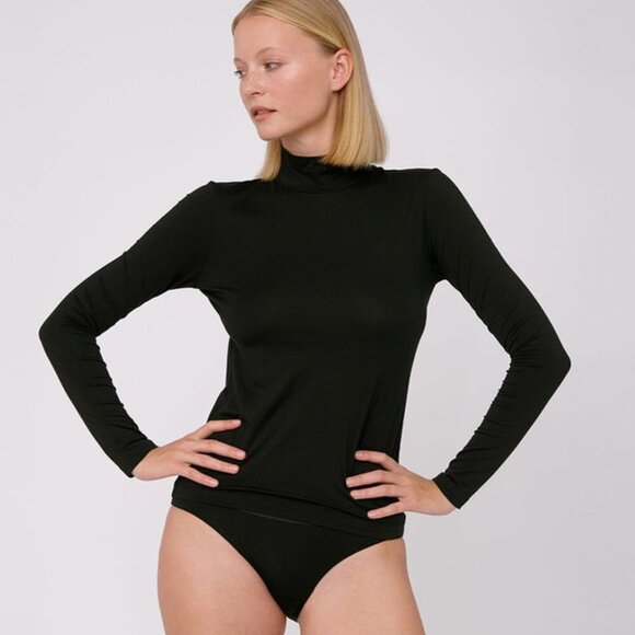 NWT ORGANIC BASICS WOMEN'S BLACK LONG SLEEVE HIGH TURTLE NECK SIZE SMALL - Picture 1 of 9